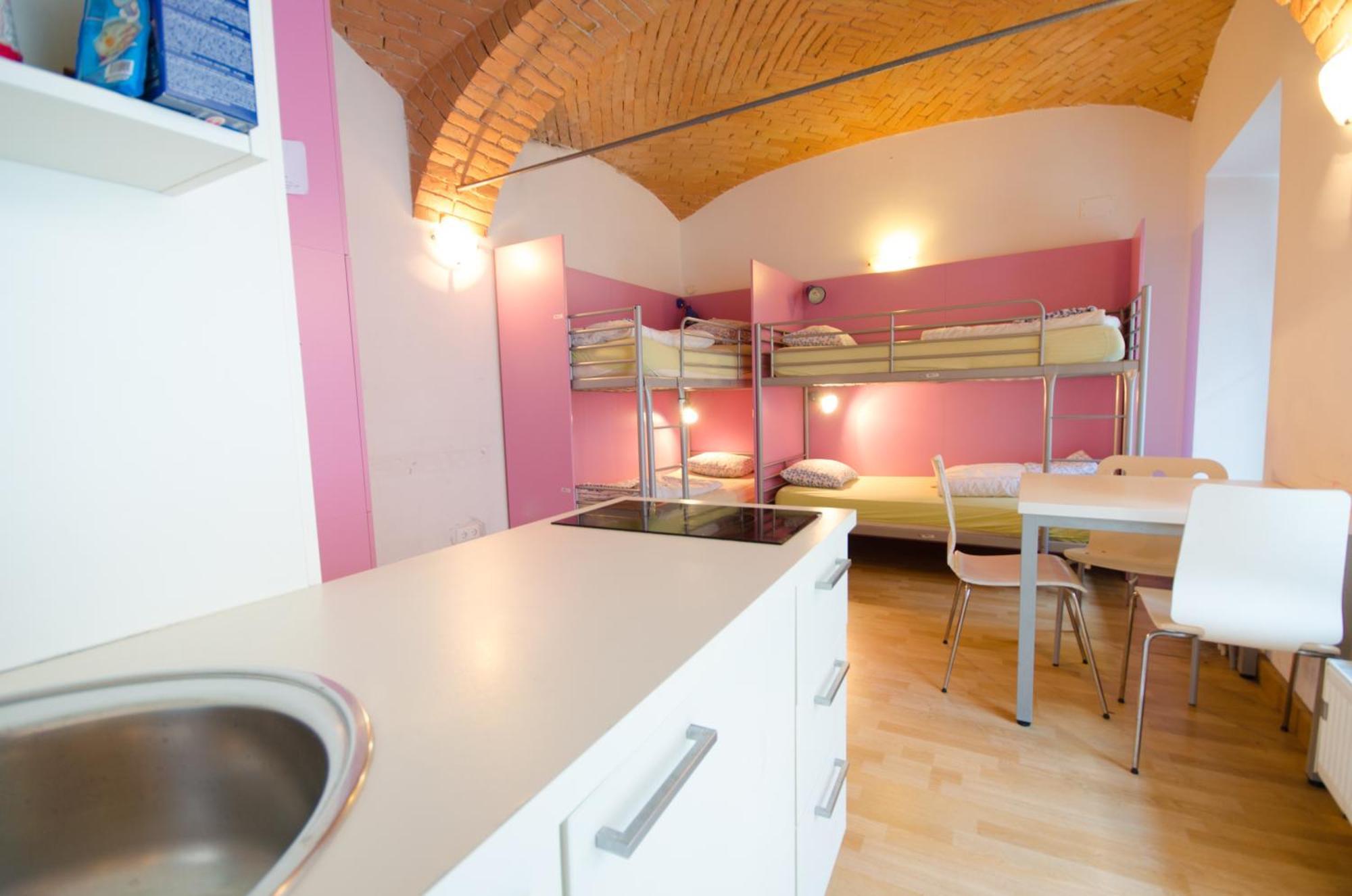 Bed 4-Bed Dormitory Room