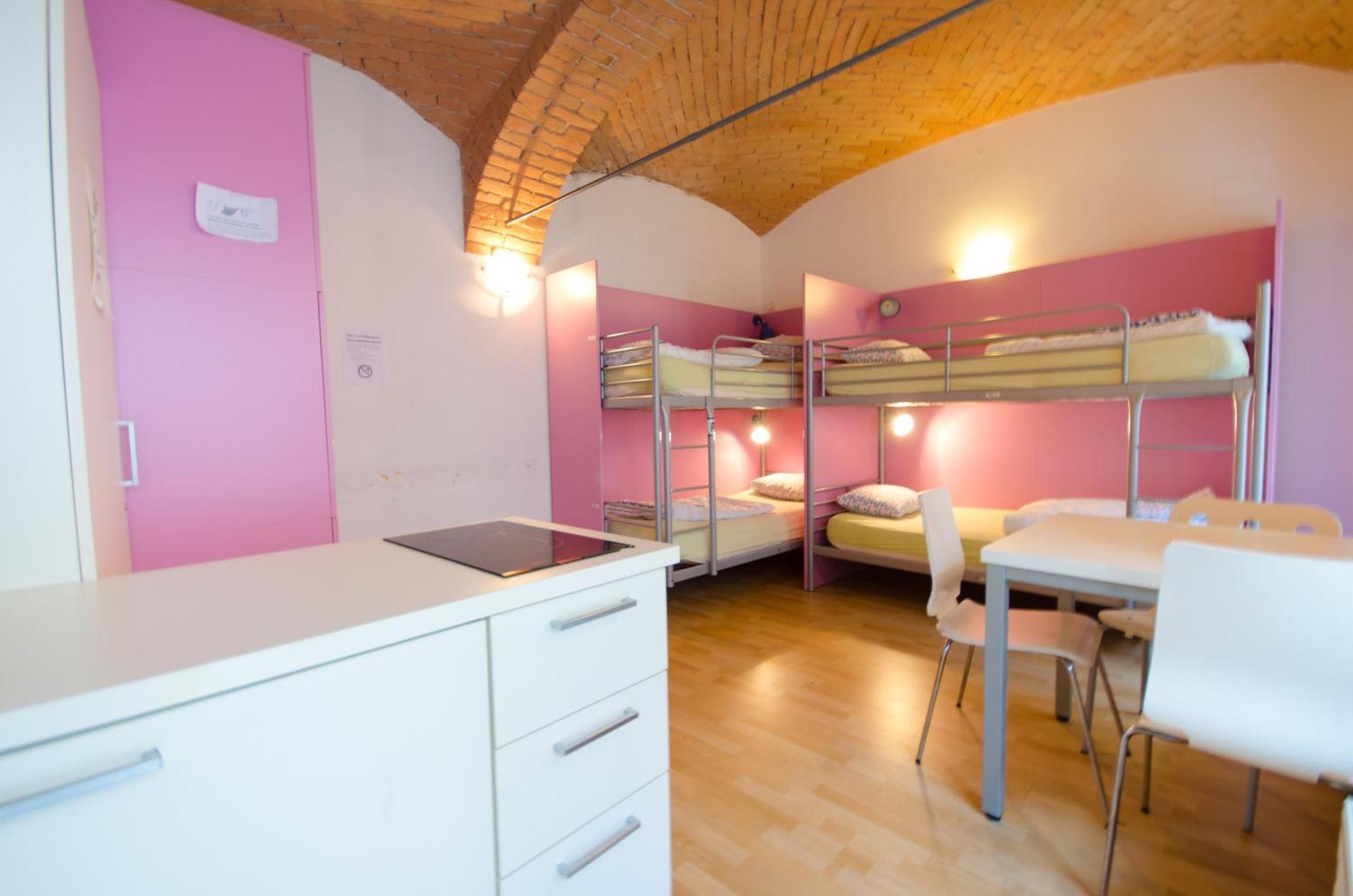 Bed 4-Bed Dormitory Room