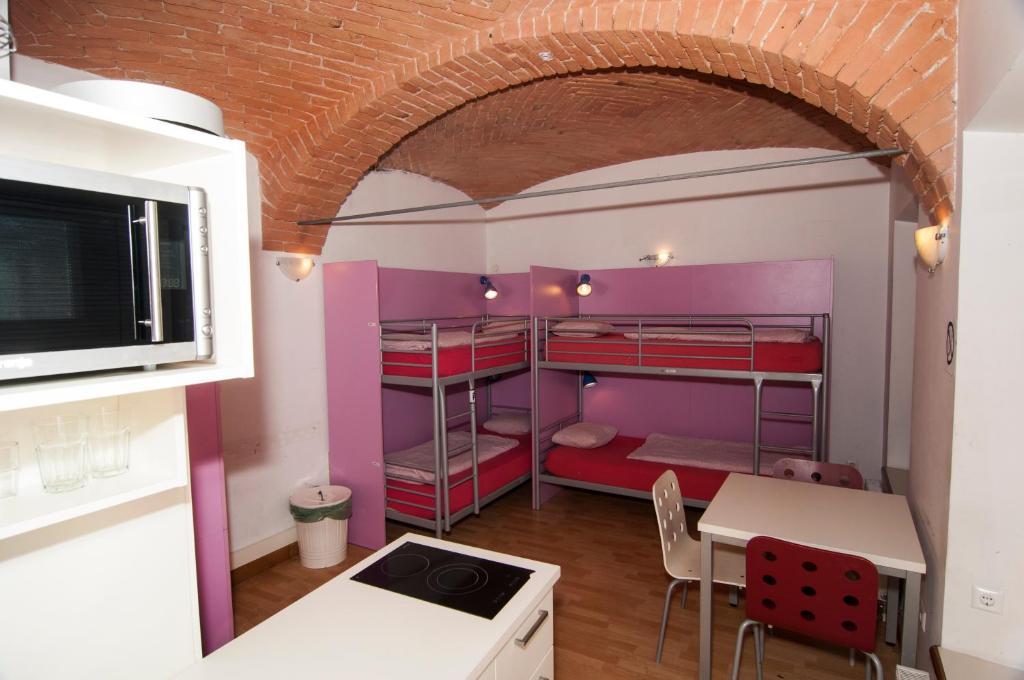 Bed 4-Bed Dormitory Room